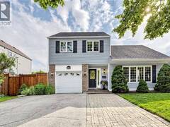 2208 LANCASTER Crescent Burlington Ontario, L7P 3G5