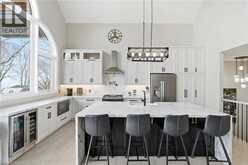207 BEACH Boulevard | Hamilton Ontario | Slide Image Nine