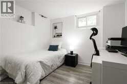 2105 MAPLEWOOD Drive | Burlington Ontario | Slide Image Thirty-eight