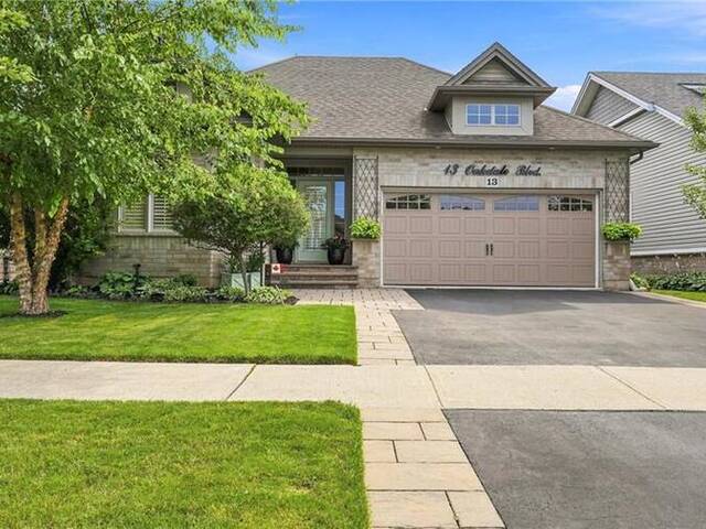 13 OAKDALE Boulevard Smithville Ontario, L0R 2A0 - 3 Bedrooms Home For Sale