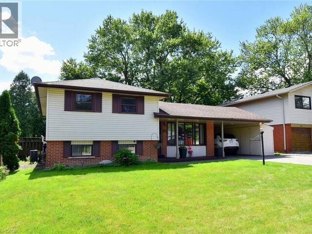 23 SHERWOOD Rise Dundas Ontario, L9H 4E9 - 3 Bedrooms Home For Sale
