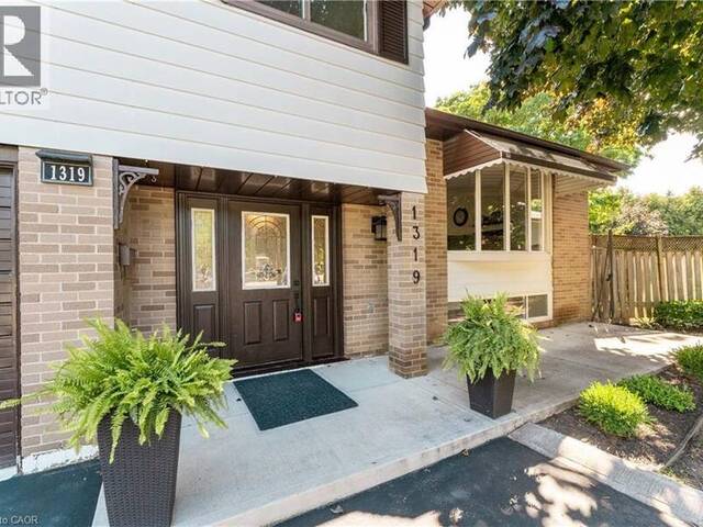 1319 SHERWOOD Court Burlington Ontario, L7M 1C8 - 4 Bedrooms Home For Sale