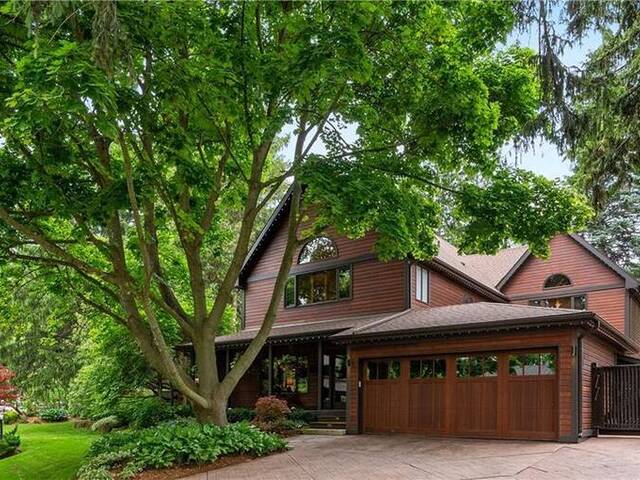 1194 STIRLING Drive Oakville Ontario, L6L 1E6 - Property For Sale