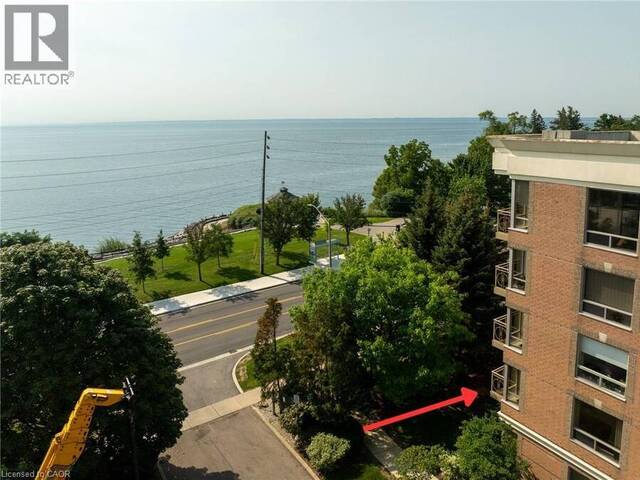 100 BURLOAK Drive Unit# 1213 Burlington Ontario, L7L 6P6 - 2 Bedrooms Waterfront Condo For Sale