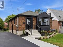 156 EAST 36TH Street Hamilton Ontario, L8V 3Z4