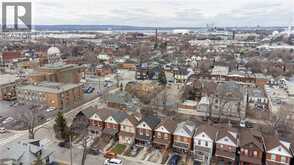 116-120 BARNESDALE Avenue N | Hamilton Ontario | Slide Image Ten