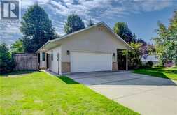 910 WALTON Avenue N | Listowel Ontario | Slide Image Four