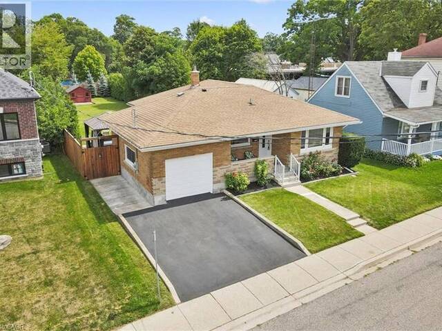 49 EAST Street Cambridge Ontario, N1R 4P2 - 3 Bedrooms Home For Sale