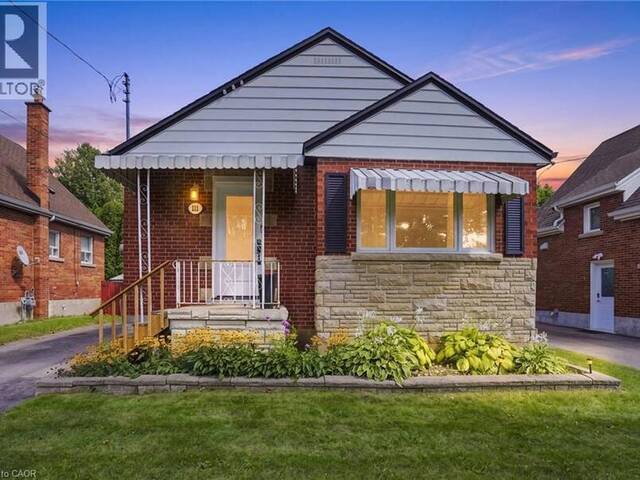111 SHARON Avenue Hamilton Ontario, L8T 1E4 - 5 Bedrooms Home For Sale