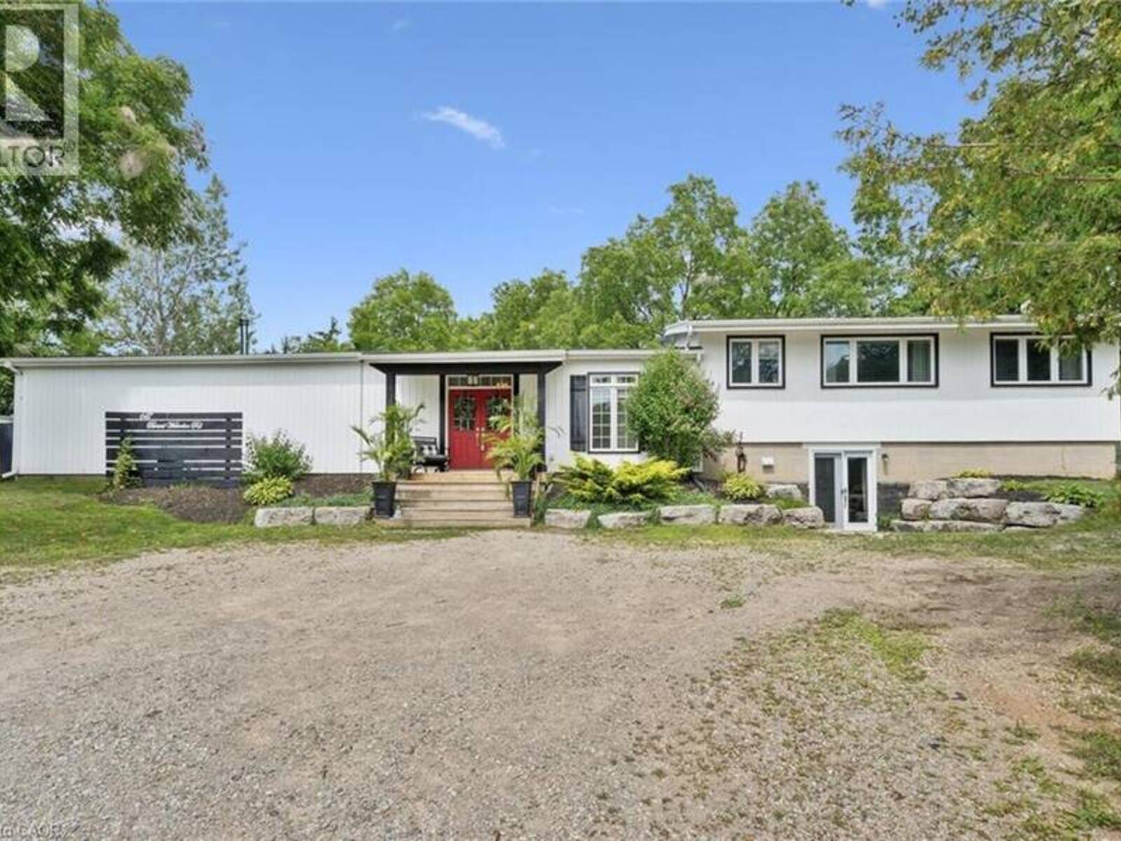 647 BRANT-WATERLOO Road, Ayr, Ontario N0B 1E0