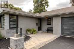 892 NORTH SHORE Boulevard W | Burlington Ontario | Slide Image Thirty-five