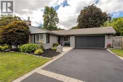 892 NORTH SHORE Boulevard W | Burlington Ontario | Slide Image Thirty-six