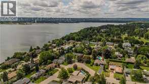 892 NORTH SHORE Boulevard W | Burlington Ontario | Slide Image Thirty-nine