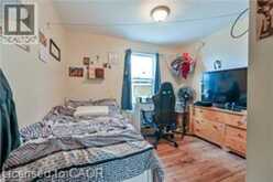 139 BALSAM Avenue S | Hamilton Ontario | Slide Image Ten