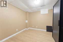 459 DICENZO Drive | Hamilton Ontario | Slide Image Thirty-two