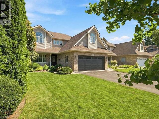 3999 AZALEA Crescent Vineland Ontario, L0R 2C0 - 5 Bedrooms Home For Sale