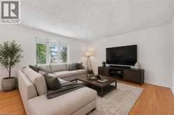 27 DAWSON Drive | Kincardine Ontario | Slide Image Two