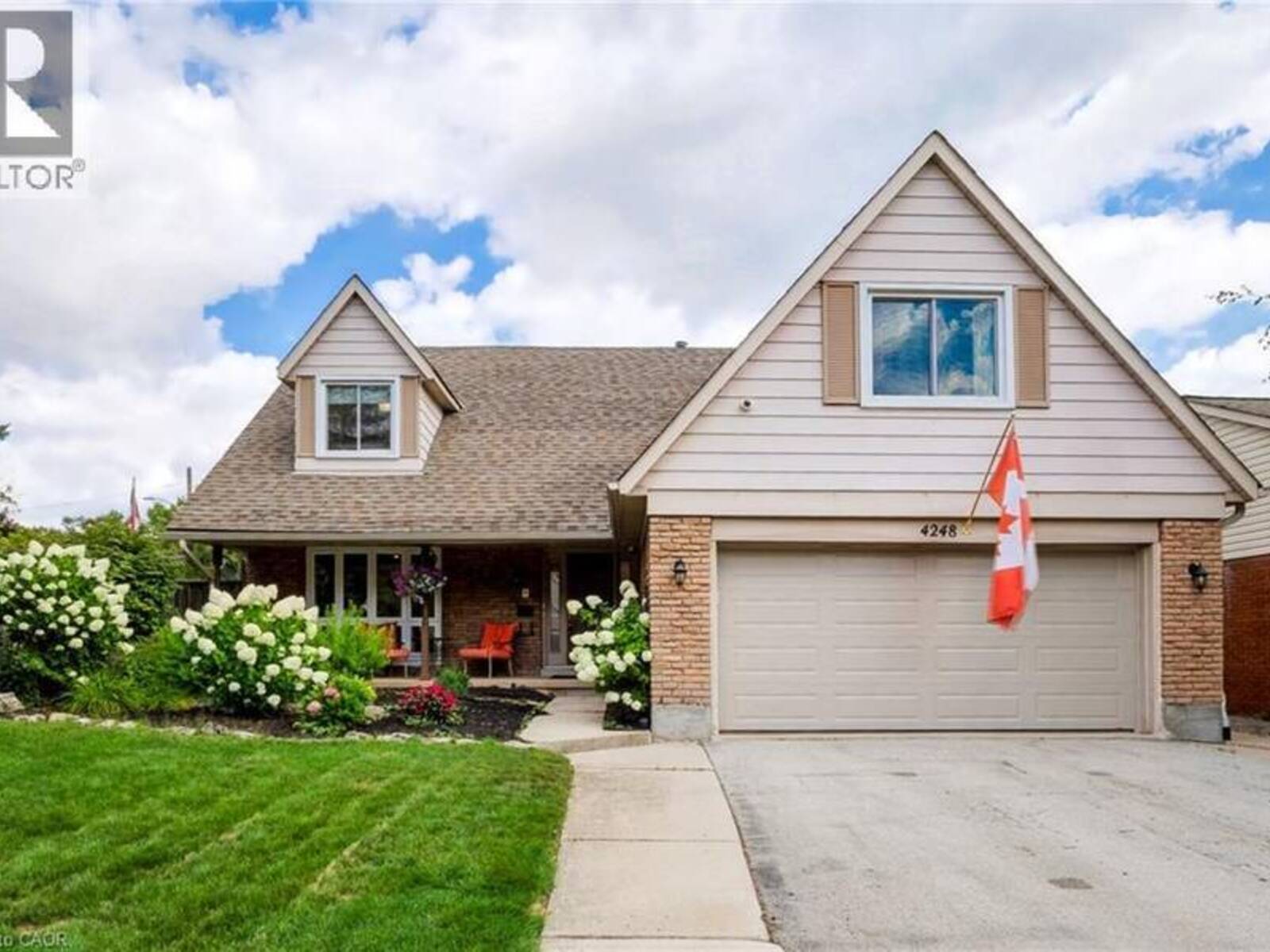 4248 DUNVEGAN Road, Burlington, Ontario L7L 1P8