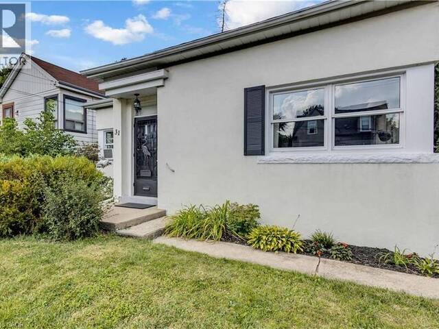 31 SCOTIA Avenue Hamilton Ontario, L8K 4X4 - 2 Bedrooms Home For Sale