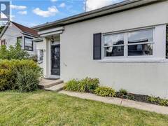 31 SCOTIA Avenue Hamilton Ontario, L8K 4X4