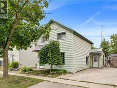 126 CAYUGA Street Brantford Ontario, N3S 1X4