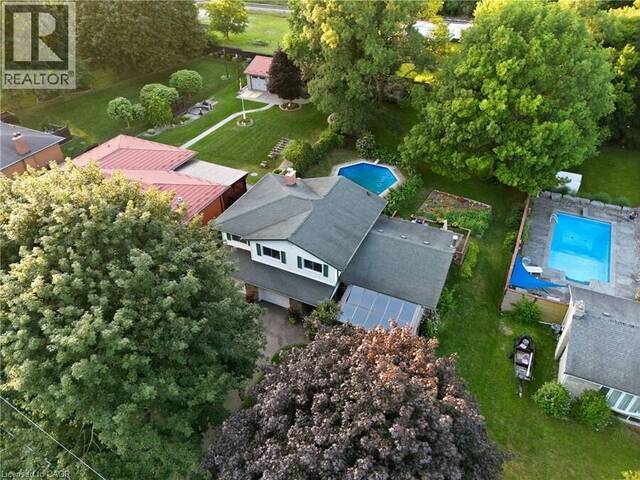 25 ALICE Crescent Wilmot Ontario, N0B 2H0 - 4 Bedrooms Home For Sale