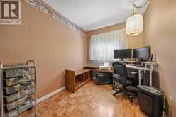 2320 MIDDLESMOOR Crescent | Burlington Ontario | Slide Image Forty-one