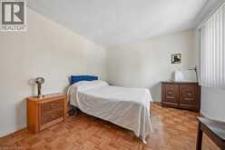 2320 MIDDLESMOOR Crescent | Burlington Ontario | Slide Image Thirty-five
