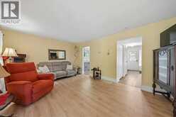 2320 MIDDLESMOOR Crescent | Burlington Ontario | Slide Image Twenty