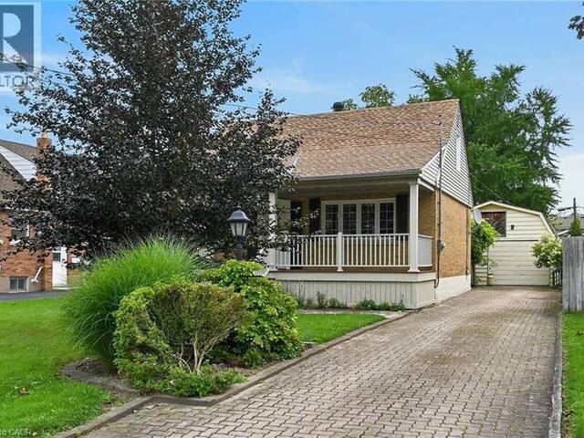 31 GAILMONT Drive Hamilton Ontario, L8K 4B2 - 3 Bedrooms Home For Sale