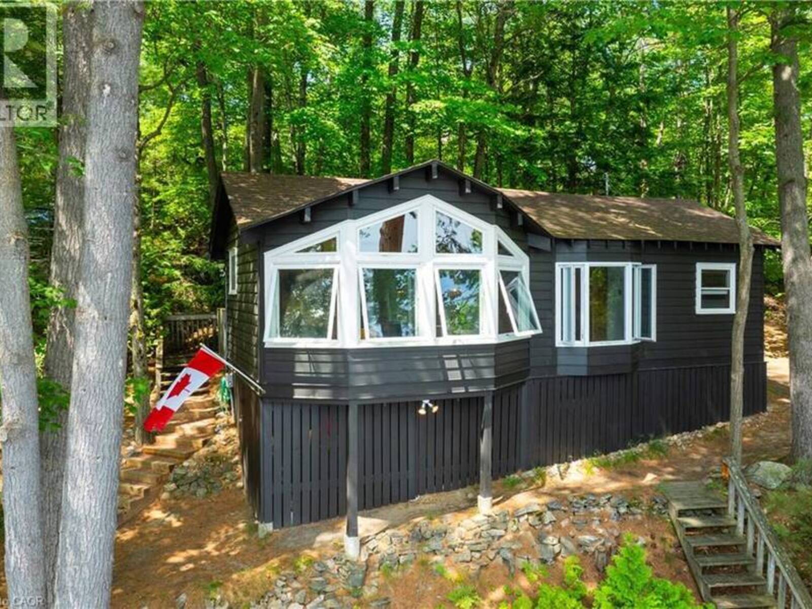 1009 FOGO Street, Bala, Ontario P0C 1H0