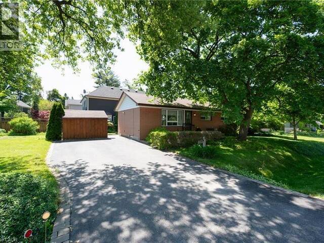 1304 AVON Crescent Oakville Ontario, L6J 2T7 - 4 Bedrooms Home For Sale