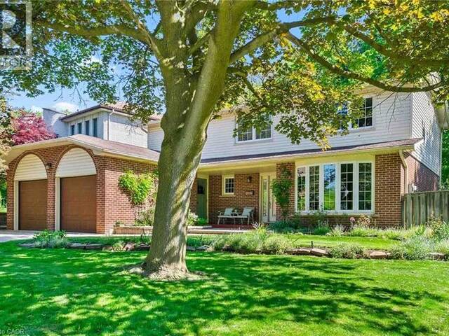 255 SPRING GARDEN Road Oakville Ontario, L6L 5H5 - 4 Bedrooms Home For Sale