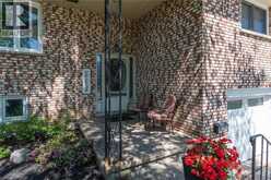 18 MAYBERRY Place | Stratford Ontario | Slide Image Two