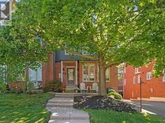 44 SUNVALE Place Hamilton Ontario, L8E 4Z7