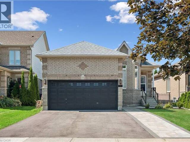 27 SPRUCE Boulevard Halton Hills Ontario, L7J 2Y3 - 4 Bedrooms Home For Sale