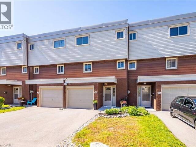 23 WATSONS Lane Unit# 31 Dundas Ontario, L9H 5G9 - 3 Bedrooms Condo For Sale