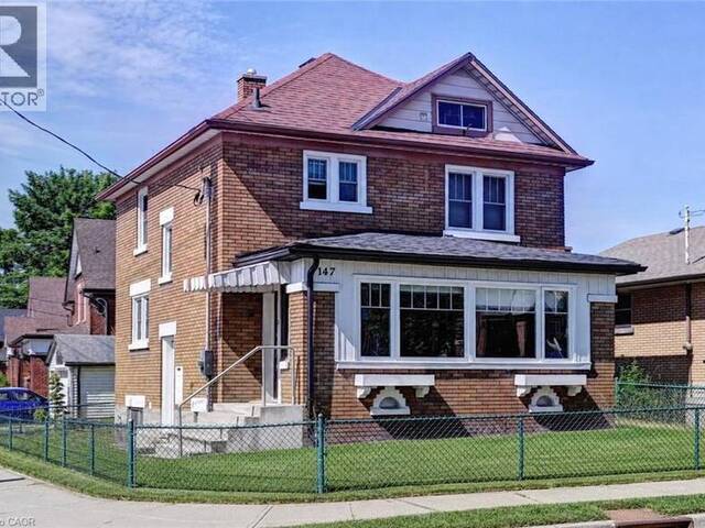 147 COURTLAND Avenue E Kitchener Ontario, N2G 2T9 - 4 Bedrooms Home For Sale