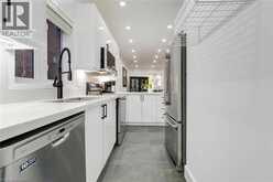 33 PANORAMA Way | Hamilton Ontario | Slide Image Ten