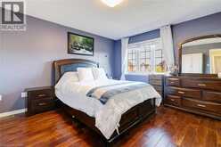 33 PANORAMA Way | Hamilton Ontario | Slide Image Thirty-three