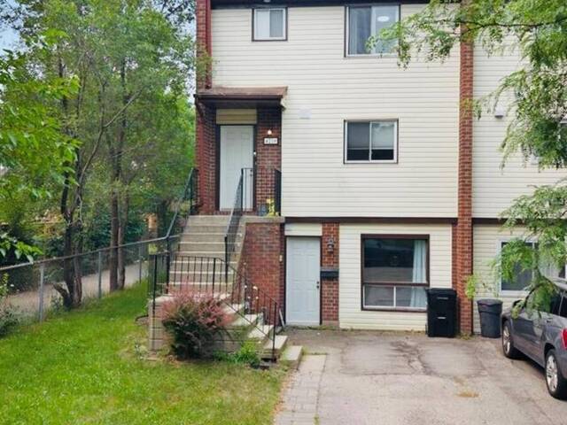 421 BAIRSTOW Crescent Waterloo Ontario, N2K 2H7 - 3 Bedrooms Home For Sale