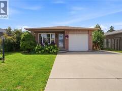 143 INDEPENDENCE Drive Hamilton Ontario, L8W 3H7