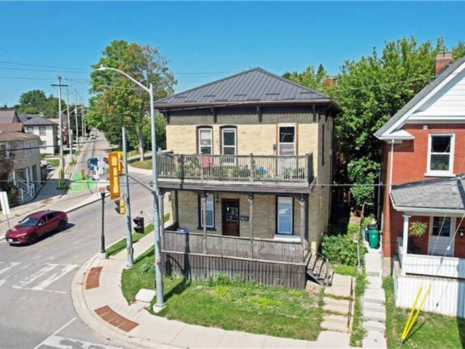 116 WEBER Street E, Kitchener, Ontario N2H 1C9