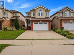 82 BRIDLEWREATH Street Kitchener Ontario, N2E 3V6