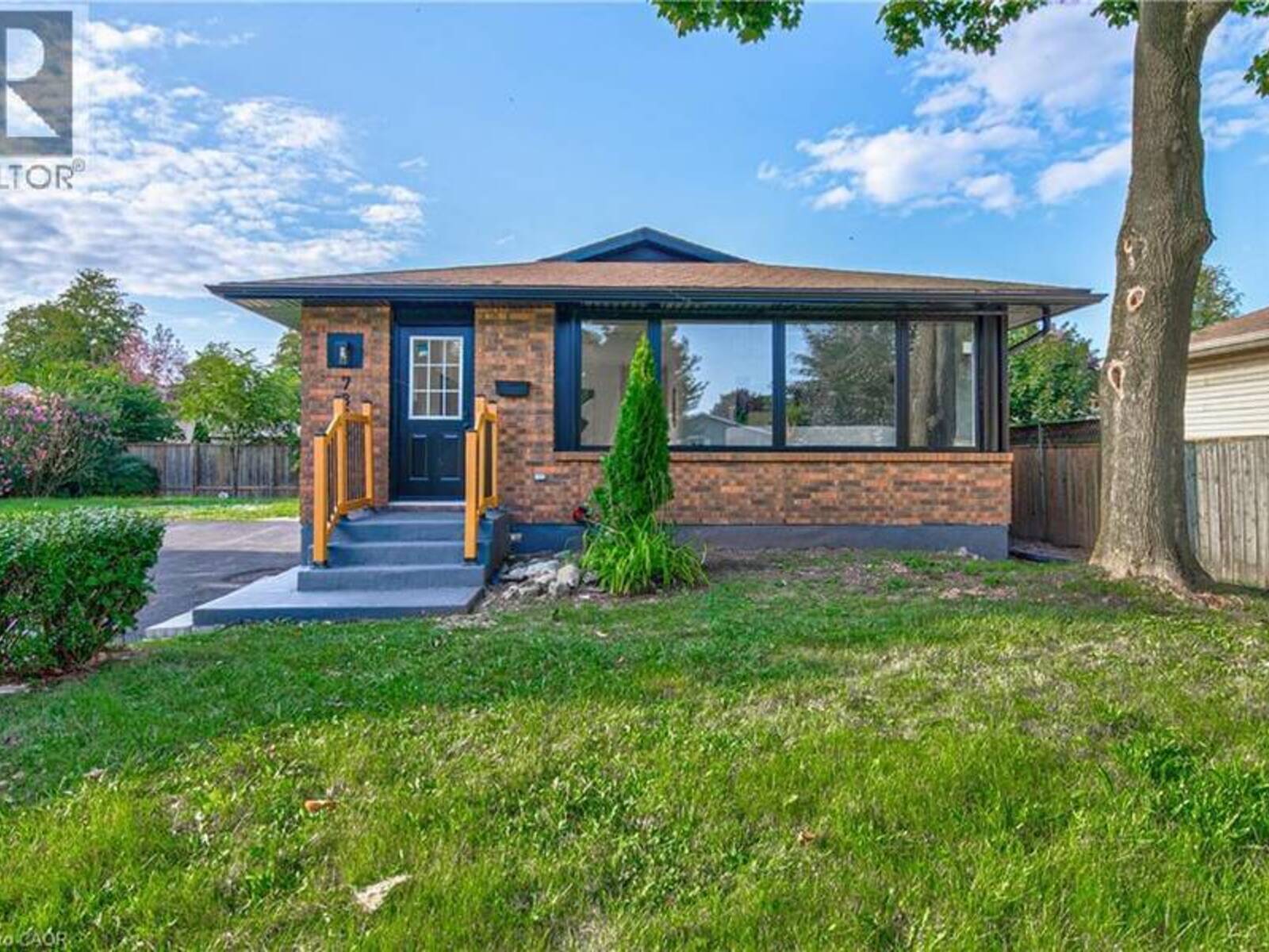 7385 NORTH DORSET Place, Niagara Falls, Ontario L2J 3T3
