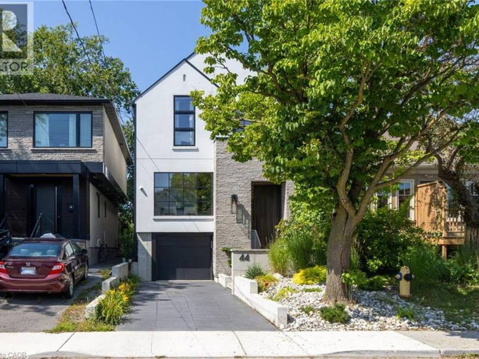 44 THIRTEENTH Street, Toronto, Ontario M8V 3H4