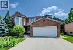 449 KNIGHTSBRIDGE Court | Waterloo Ontario | Slide Image Two