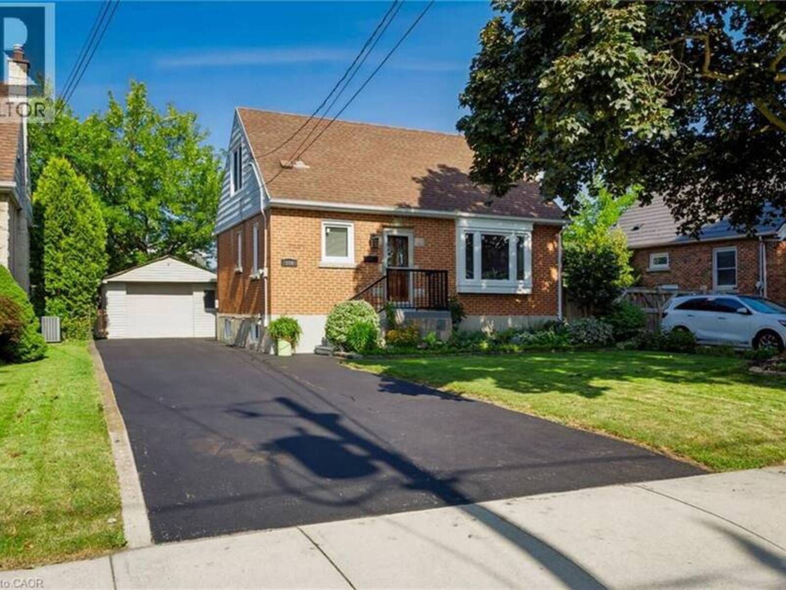 164 CHARLOTTE Street, Hamilton, Ontario L8K 4V4