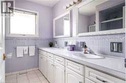 14 WOODSIDE Drive | Hamilton Ontario | Slide Image Fifteen