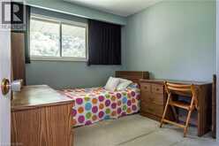 14 WOODSIDE Drive | Hamilton Ontario | Slide Image Nineteen